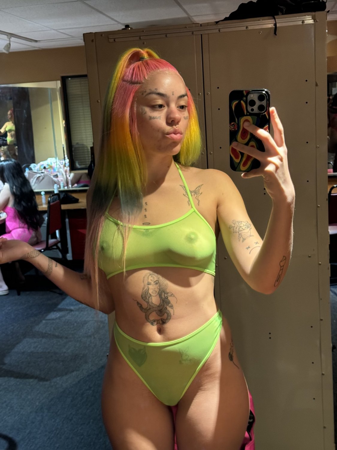 Slut Rapper #4fjadmuq