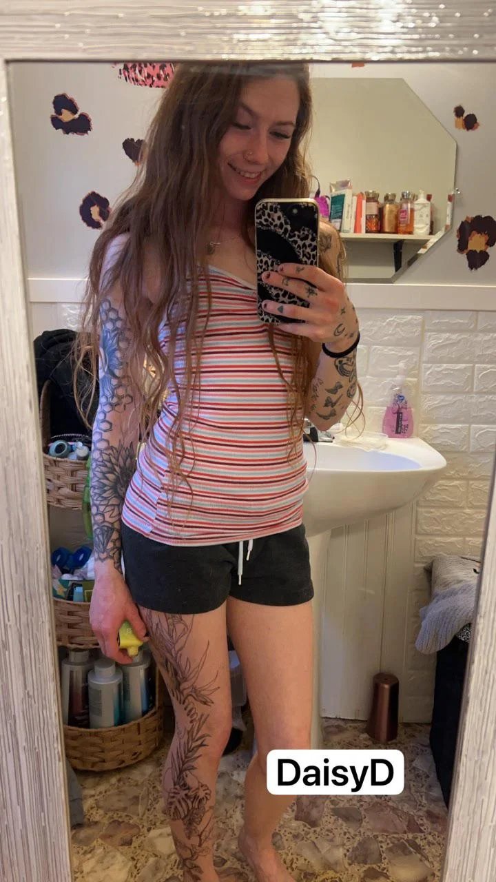 Small Hot Slut #Pu8LL4Wf