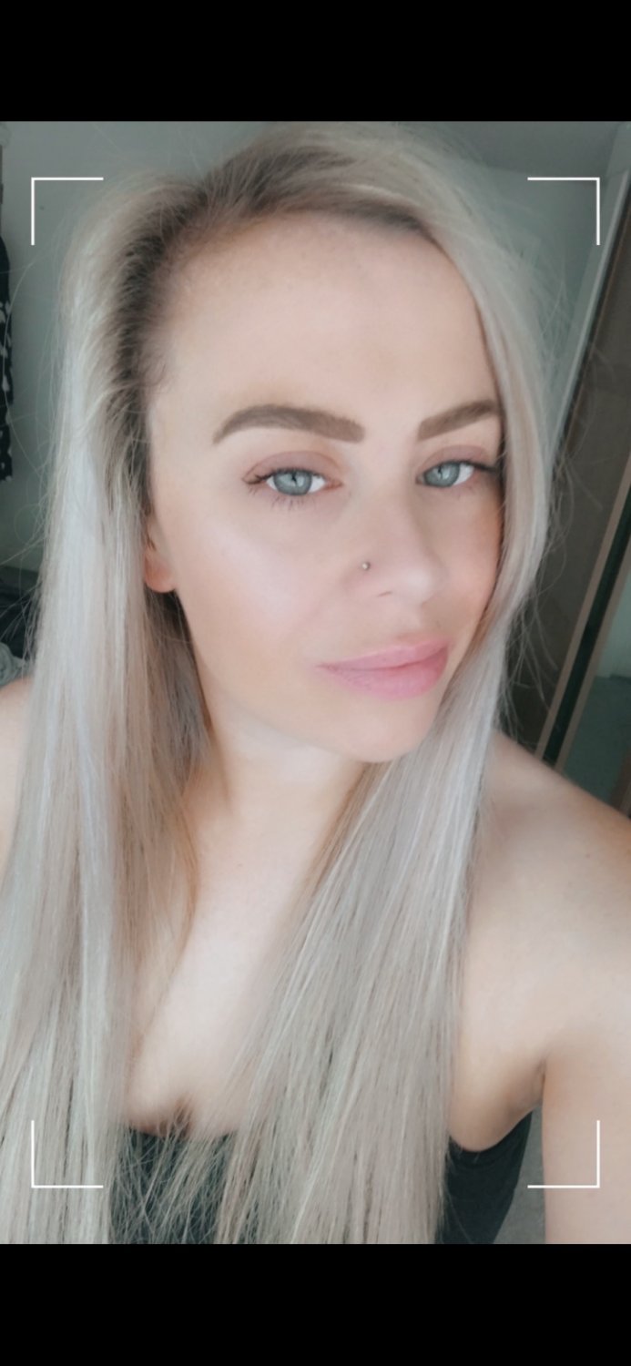 Chav milf exposes herself #ybNZGfIN