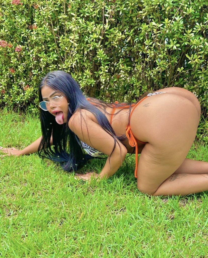 Funkeira gostosa safada rebolando o cu #OLuvVuOa