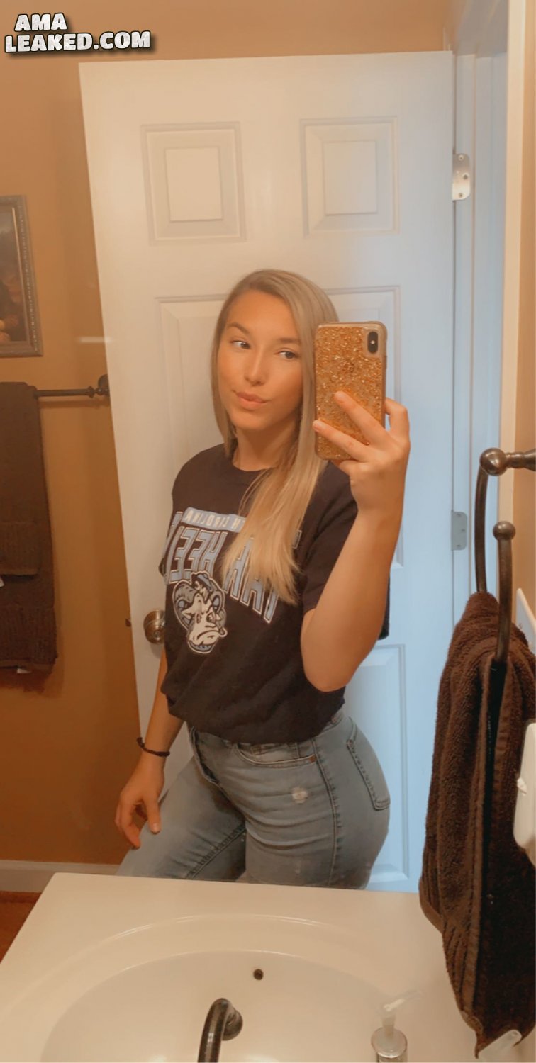 🅻🅴🅰🅺🅴🅳 - Emily S #xD5zqbSQ